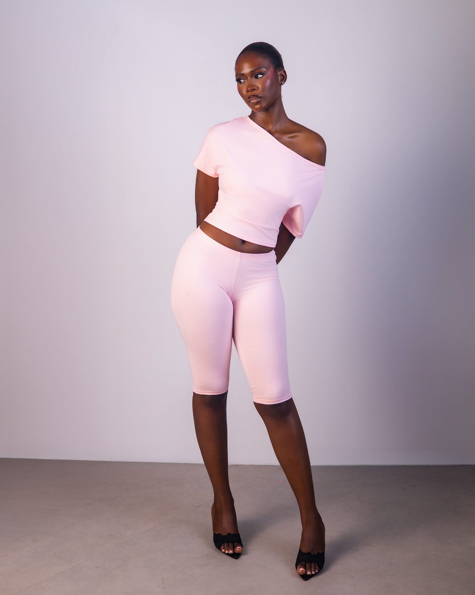 PINK LOW-RISE CAPRI