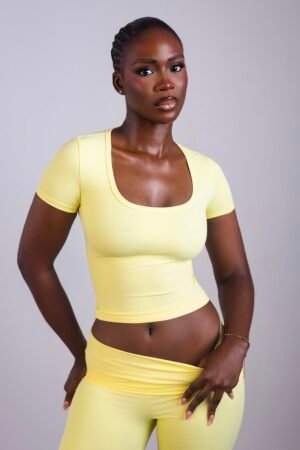 BUTTER YELLOW SCOOP NECK BABY TEE